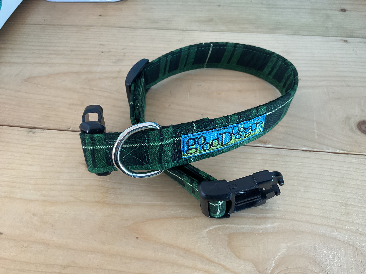 Evergreen Plaid Collar