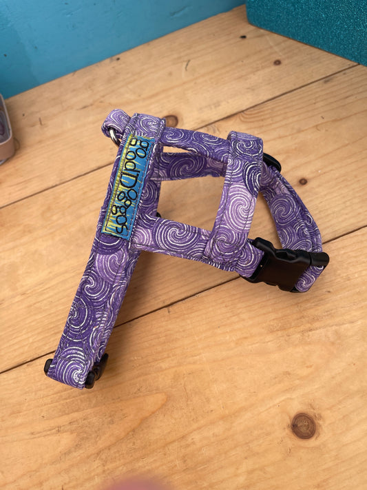 Purple swirly harness