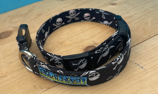 Pirate Skullie collar