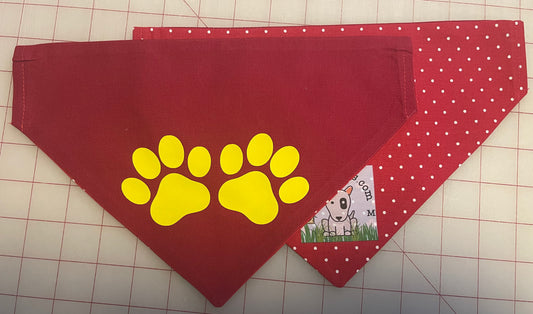 MARINES Yellow Paw Prints